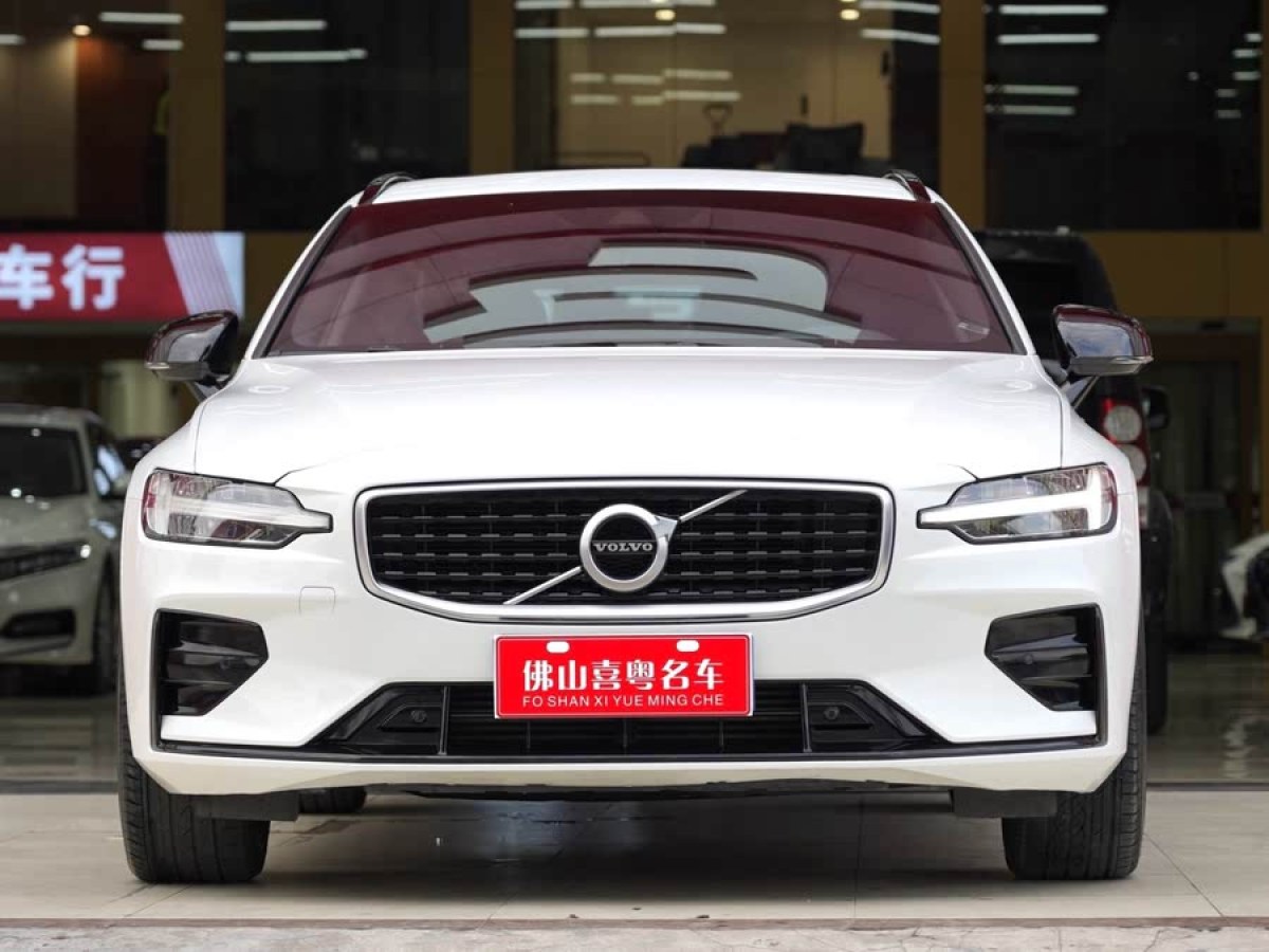 沃爾沃 V60  2020款 T5 智遠(yuǎn)運(yùn)動(dòng)版圖片