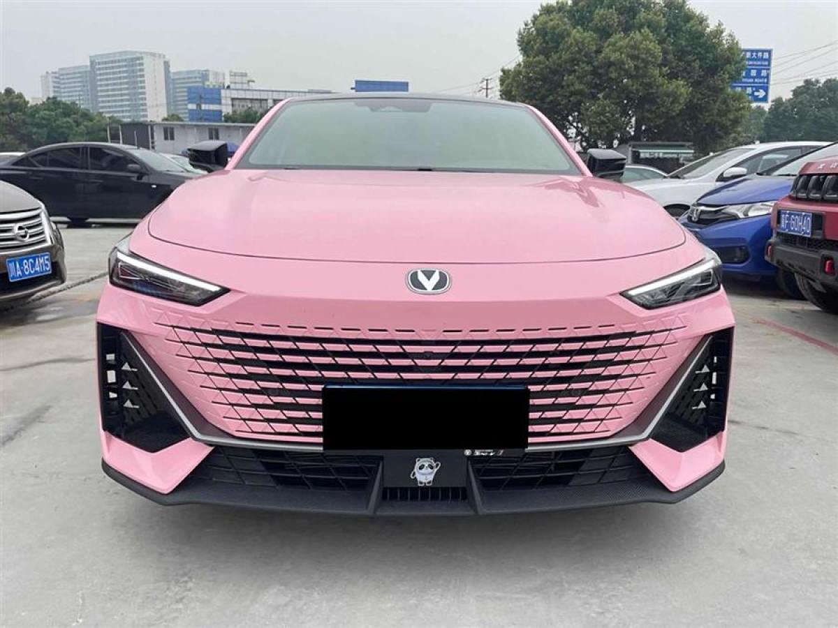 長(zhǎng)安 UNI-T  2020款 1.5T 先享限量版圖片