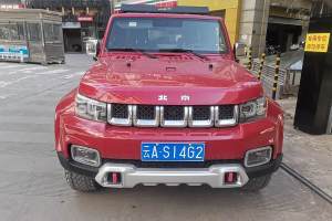 BJ40 北京 PLUS 2.0T 自動(dòng)四驅(qū)城市獵人版