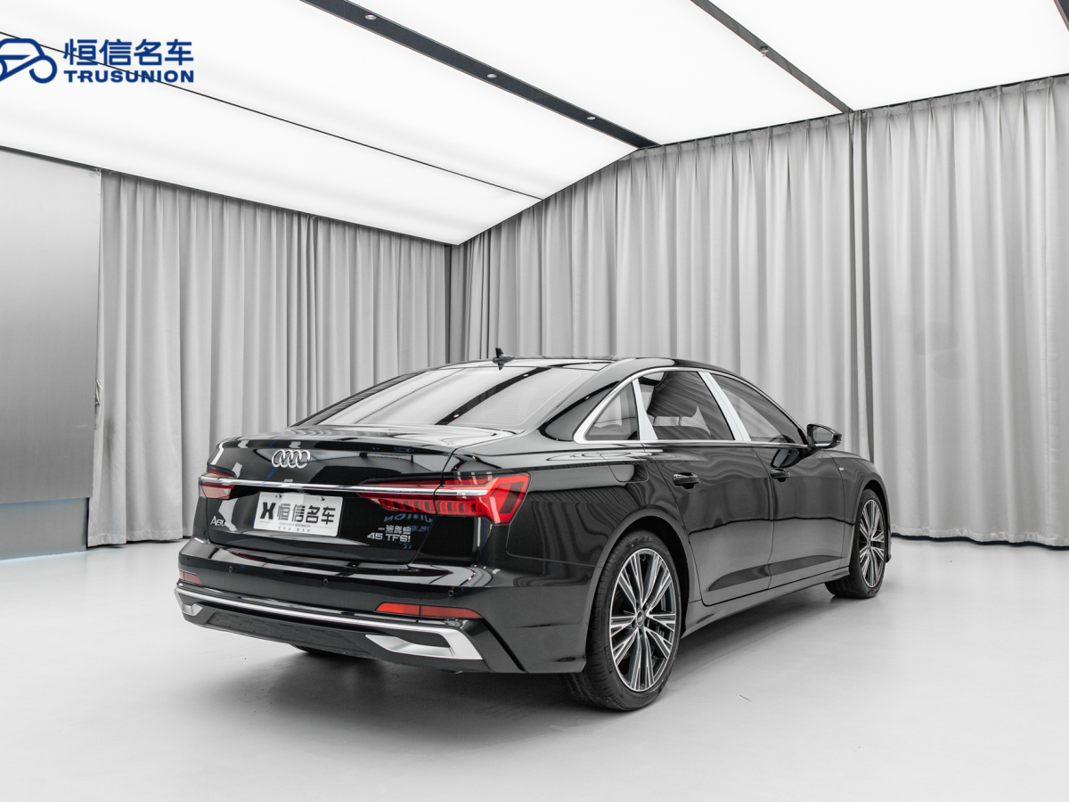 奧迪 奧迪A6L  2023款 改款 45 TFSI 臻選動感型圖片