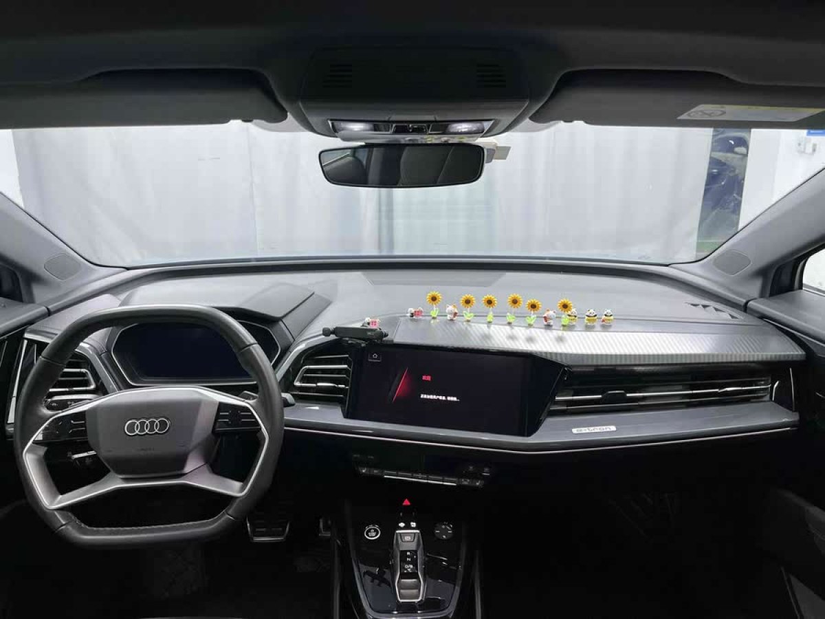 奧迪 奧迪Q4 e-tron  2023款 40 e-tron 創(chuàng)境版圖片