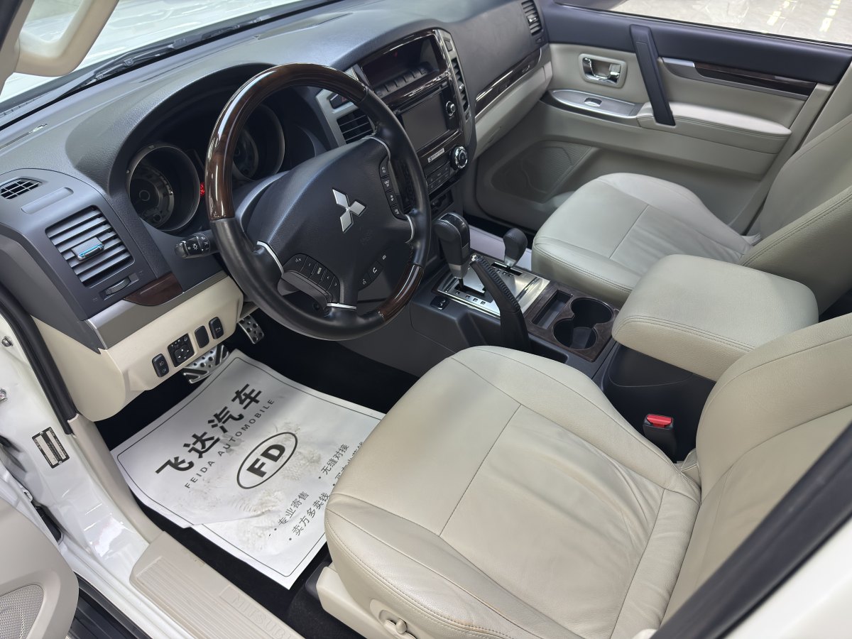 三菱 帕杰羅  2007款 3.8 五門GLS 旗艦天窗版圖片