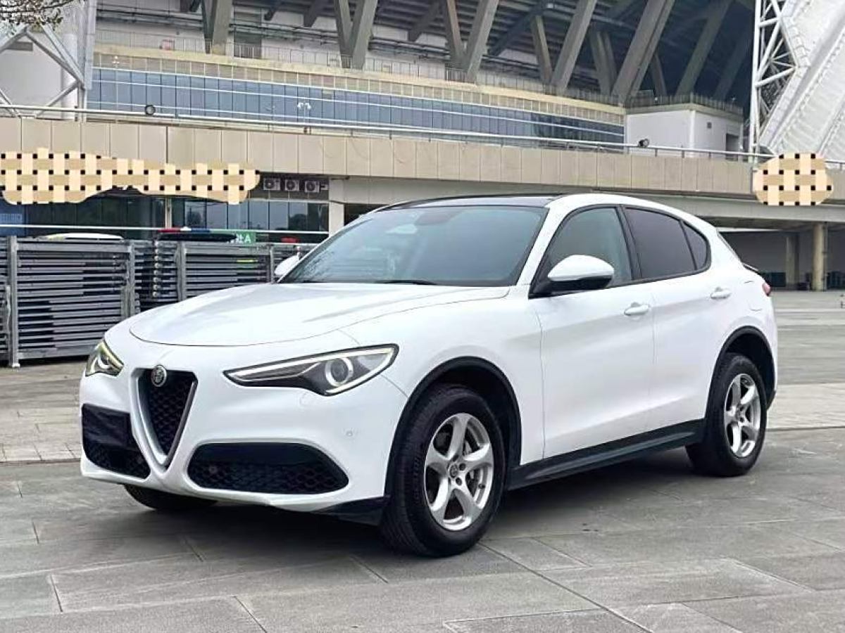 2018年2月阿爾法·羅密歐 Stelvio  2017款 2.0T 200HP 精英版