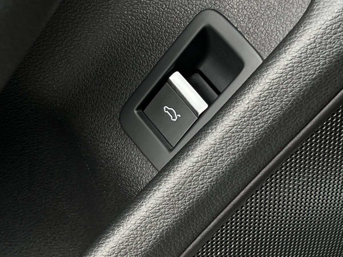 奧迪 奧迪A4L  2020款 40 TFSI 豪華動感型圖片