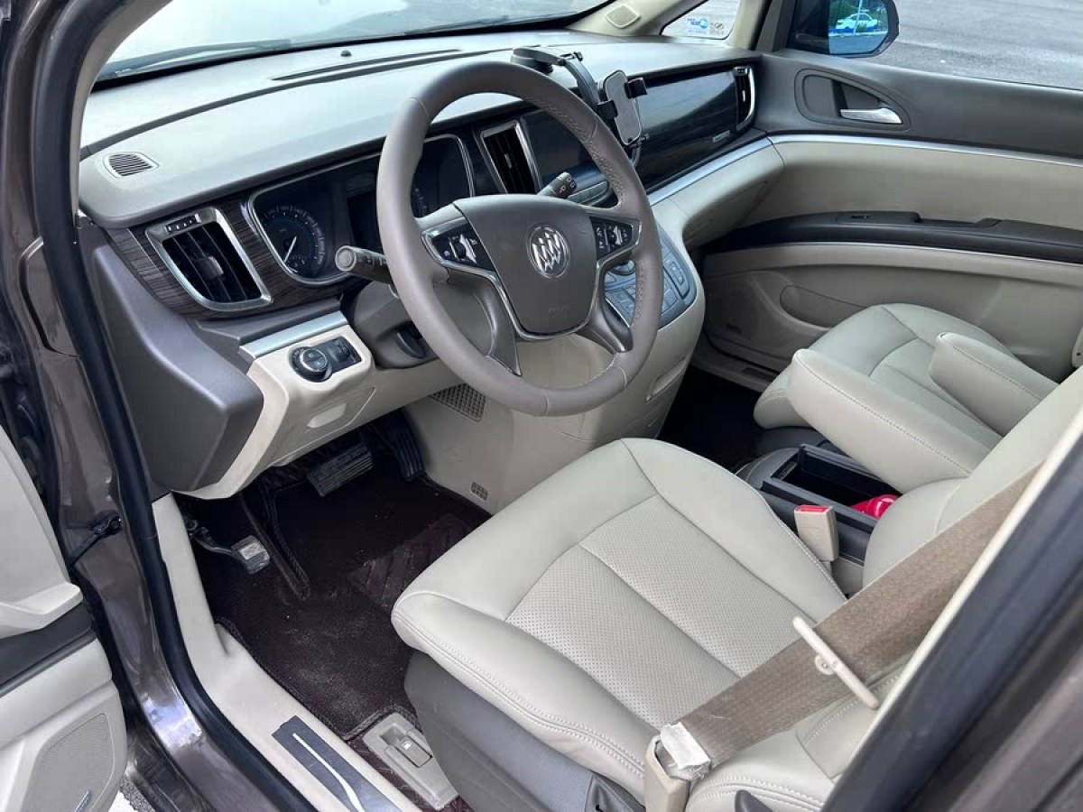 別克 GL8  2011款 3.0L XT豪華商務旗艦版圖片