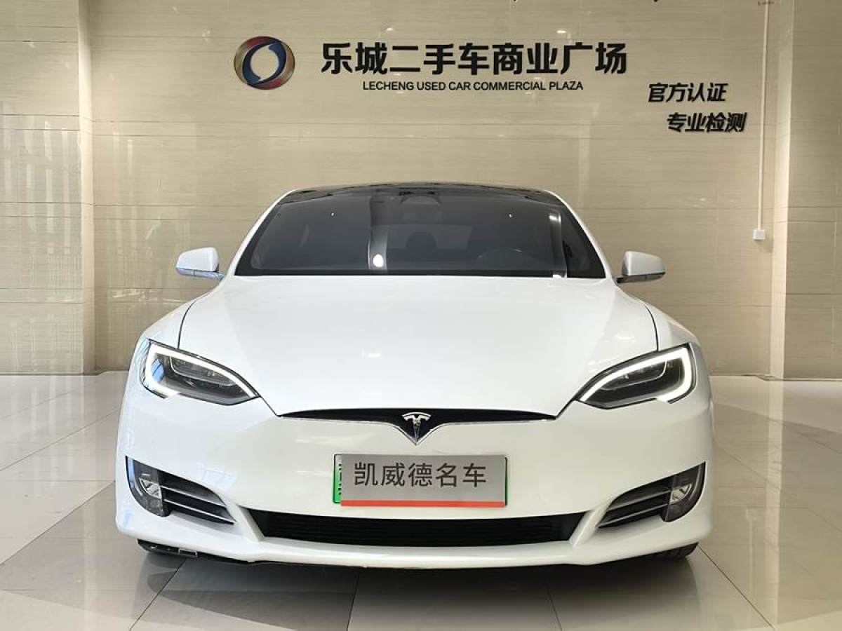 特斯拉 Model S  2017款 Model S 75D 標(biāo)準(zhǔn)續(xù)航版圖片