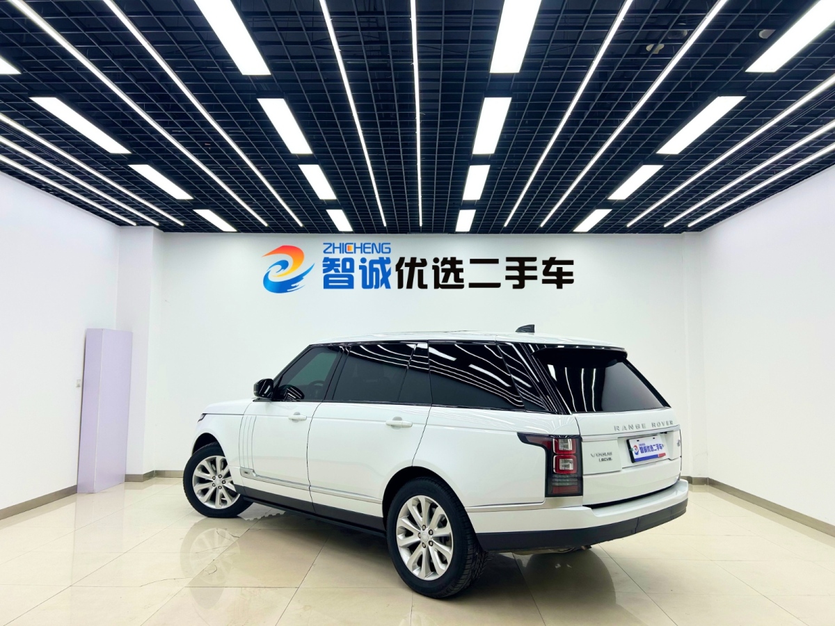 路虎 攬勝  2017款 3.0 V6 SC Vogue 加長(zhǎng)版圖片