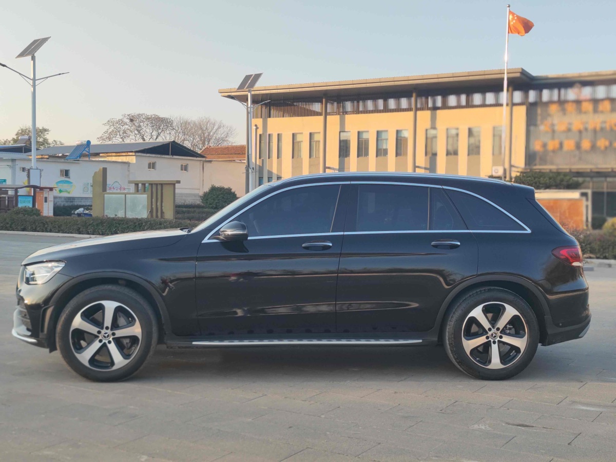 奔馳 奔馳GLC  2018款 改款 GLC 260 4MATIC 動(dòng)感型圖片