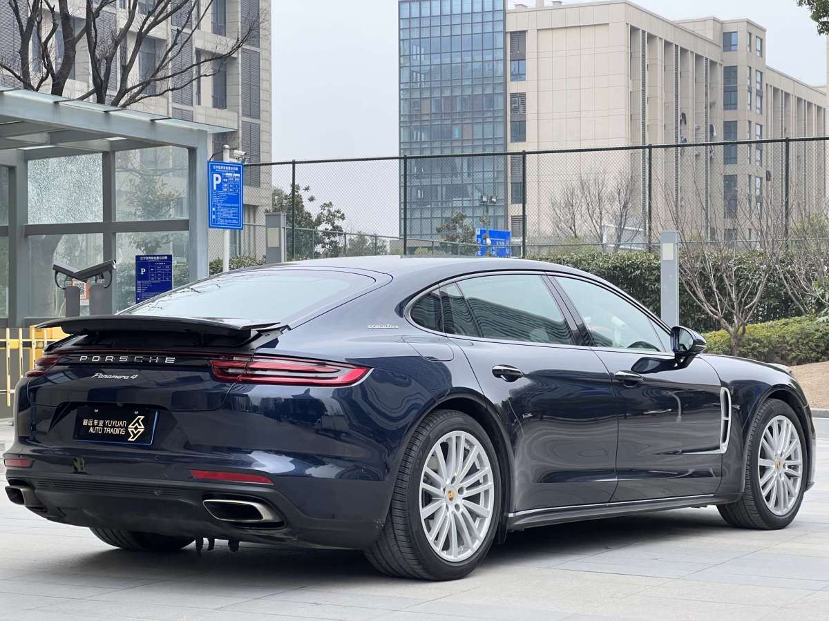 保时捷 panamera 2017款 panamera 4 行政加长版 3.0t图片