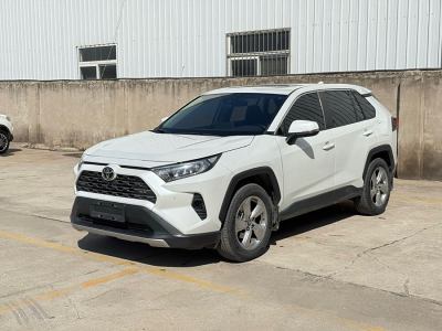 2021年4月 豐田 RAV4榮放 2.0L CVT兩驅(qū)風(fēng)尚PLUS版圖片