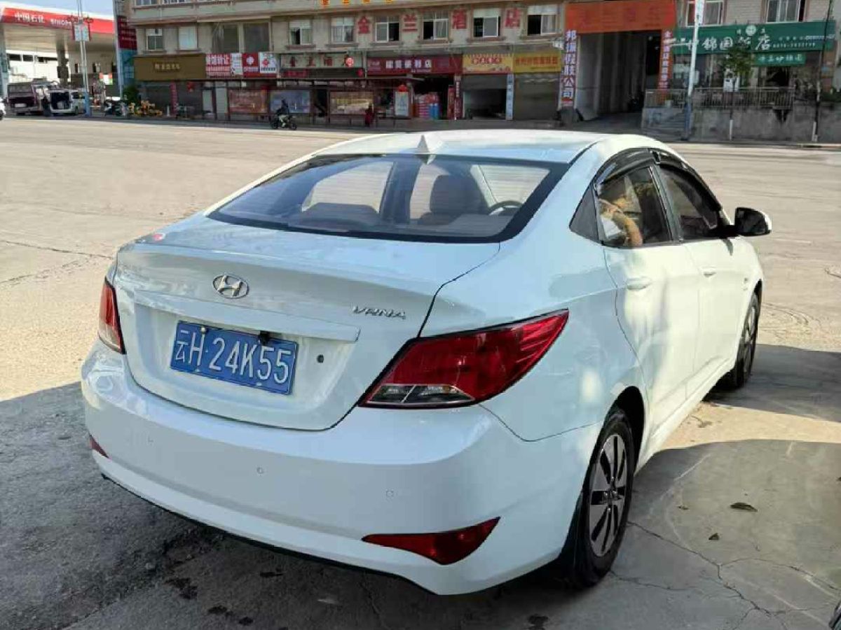 現(xiàn)代 瑞納  2014款 1.4L 手動(dòng)時(shí)尚型GS圖片