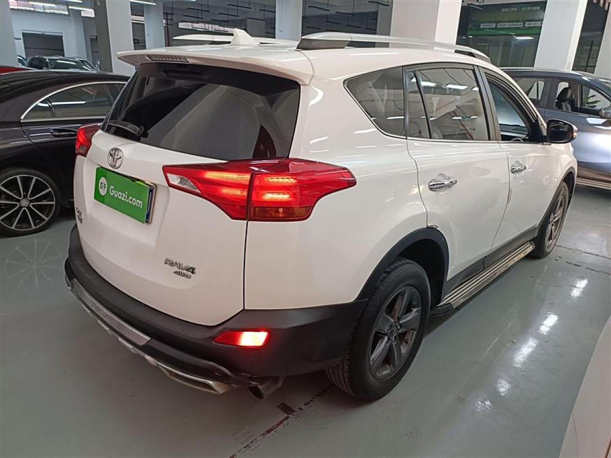 2014年5月豐田 RAV4榮放  2013款 2.5L 自動(dòng)四驅(qū)精英版