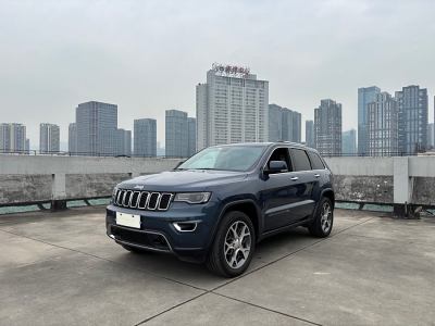 2022年1月 Jeep 大切諾基(進(jìn)口) 3.0L 精英導(dǎo)航版圖片