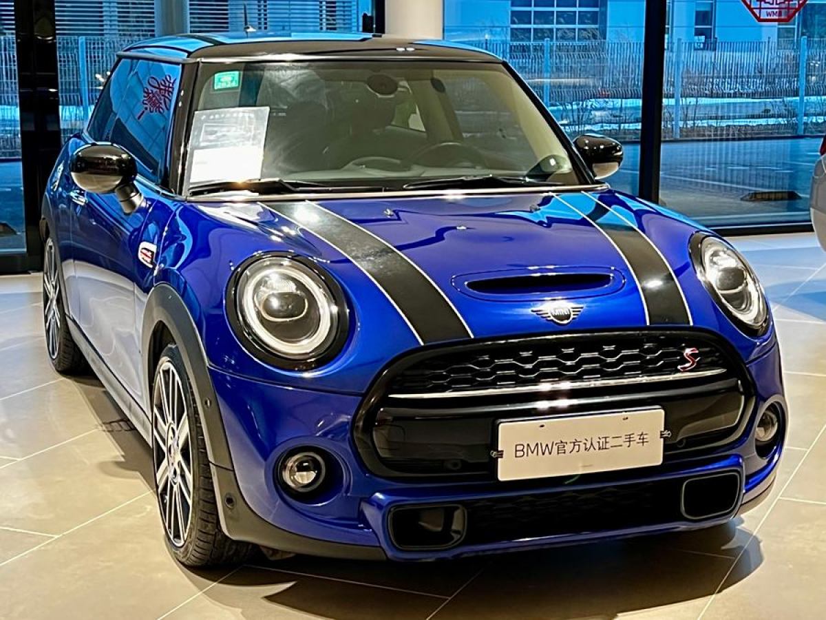 MINI MINI  2019款 2.0T COOPER S 藝術(shù)家圖片