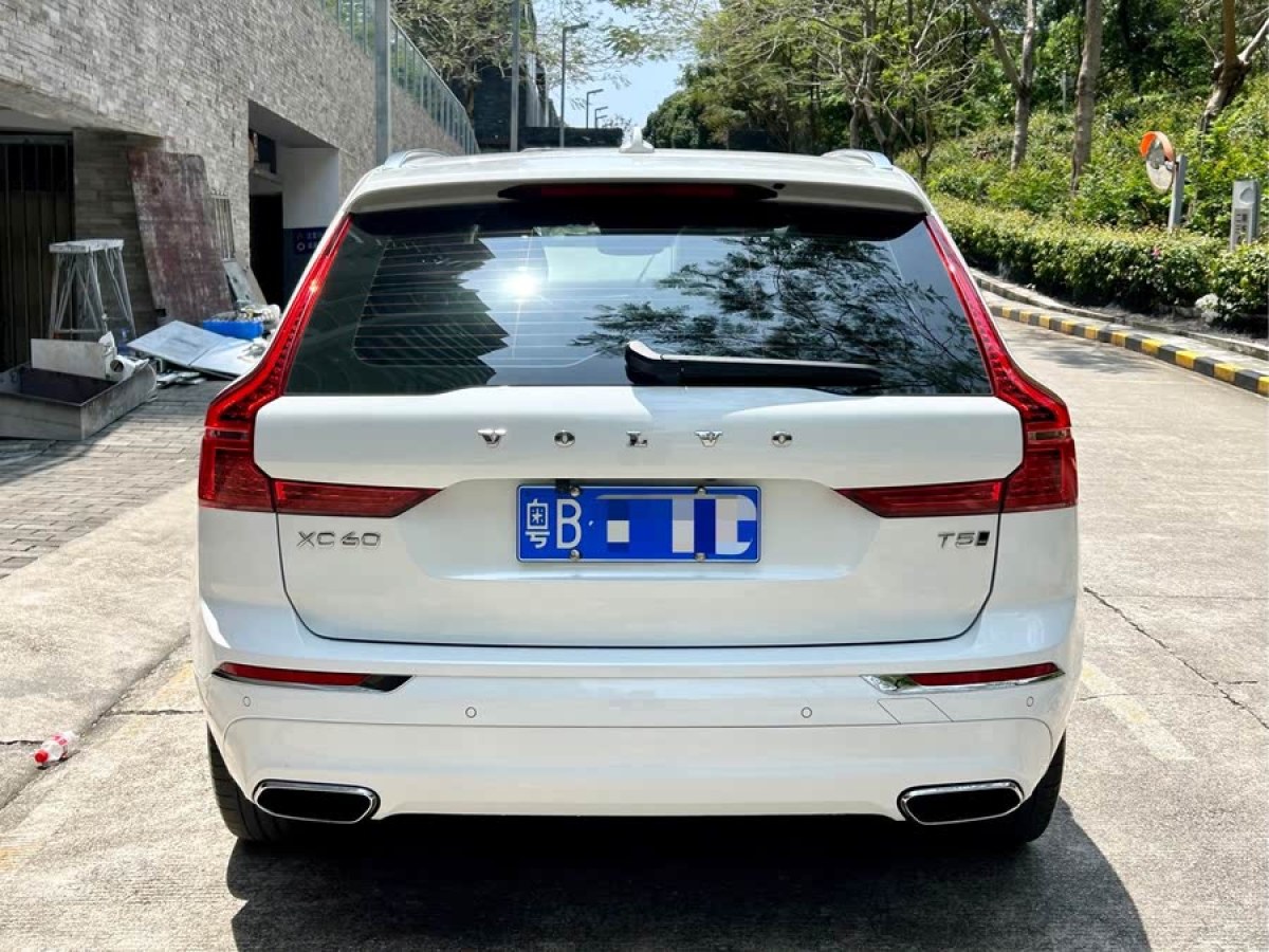 沃爾沃 XC60  2021款 T5 四驅(qū)智遠(yuǎn)豪華版圖片
