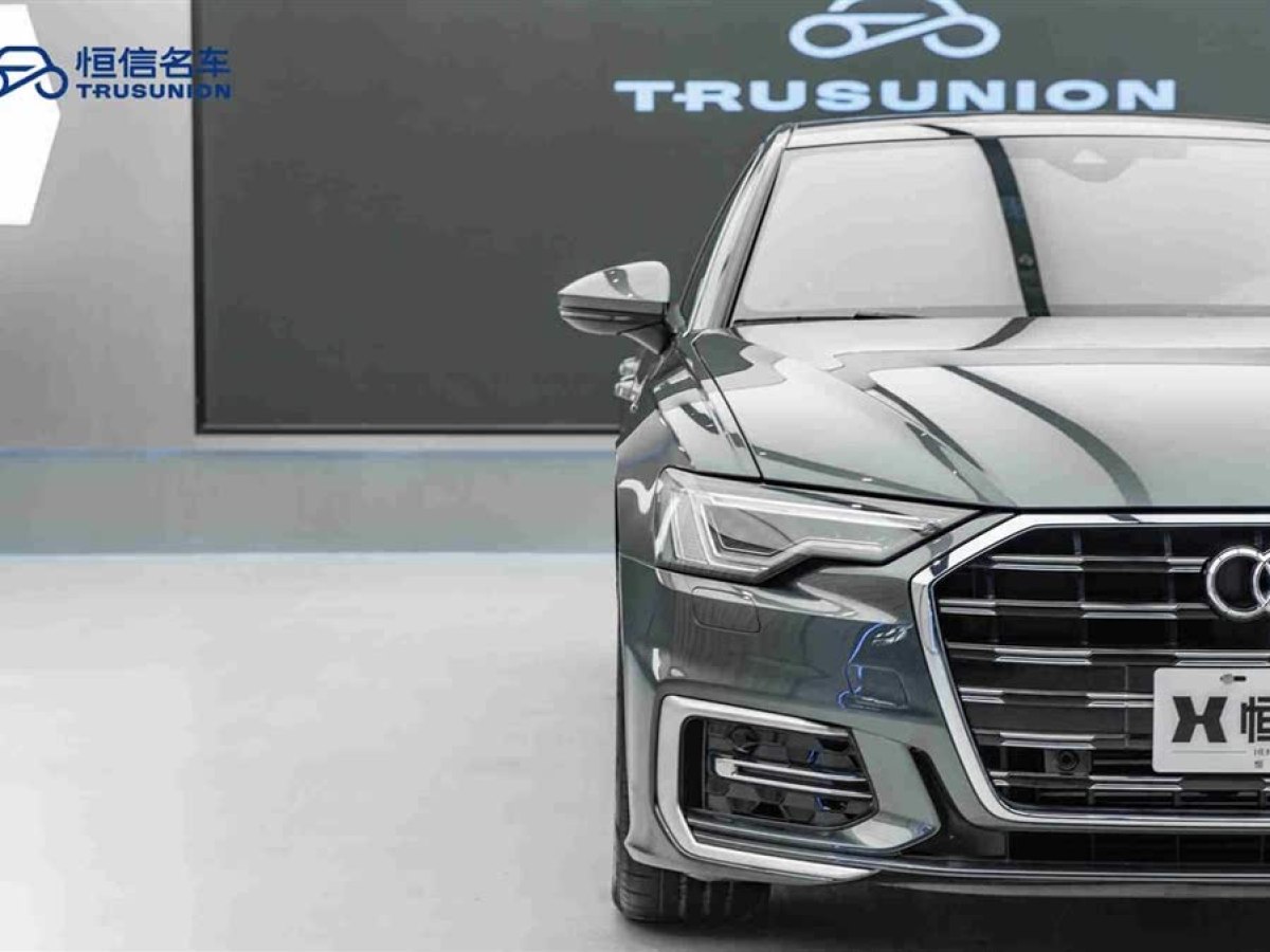 奧迪 奧迪A6L  2023款 改款 45 TFSI 臻選動(dòng)感型圖片