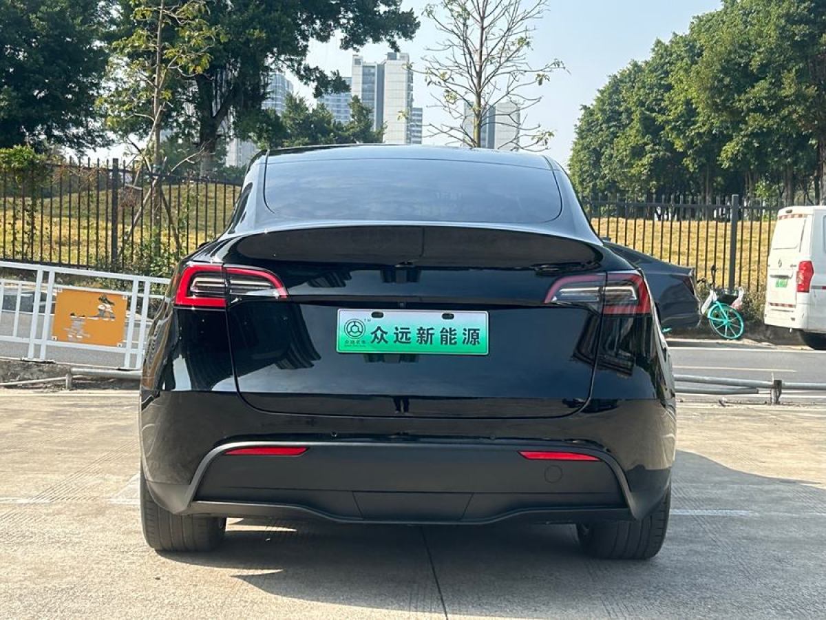 特斯拉 Model 3  2022款 后輪驅(qū)動版圖片