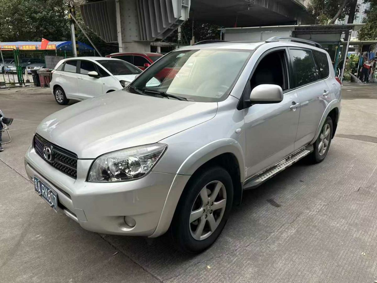 豐田 RAV4 圖片