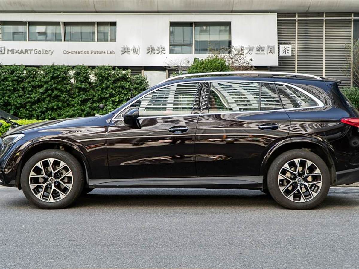 奔馳 奔馳GLC  2024款 改款 GLC 260 L 4MATIC 豪華型 5座圖片