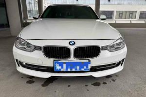 宝马3系 宝马 328i xDrive 2.0T 运动设计套装