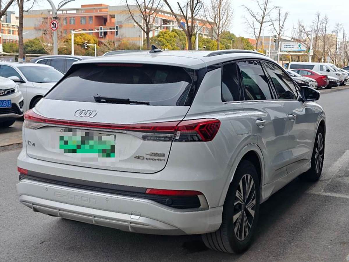 奧迪 奧迪Q4 e-tron  2023款 40 e-tron 創(chuàng)行版圖片