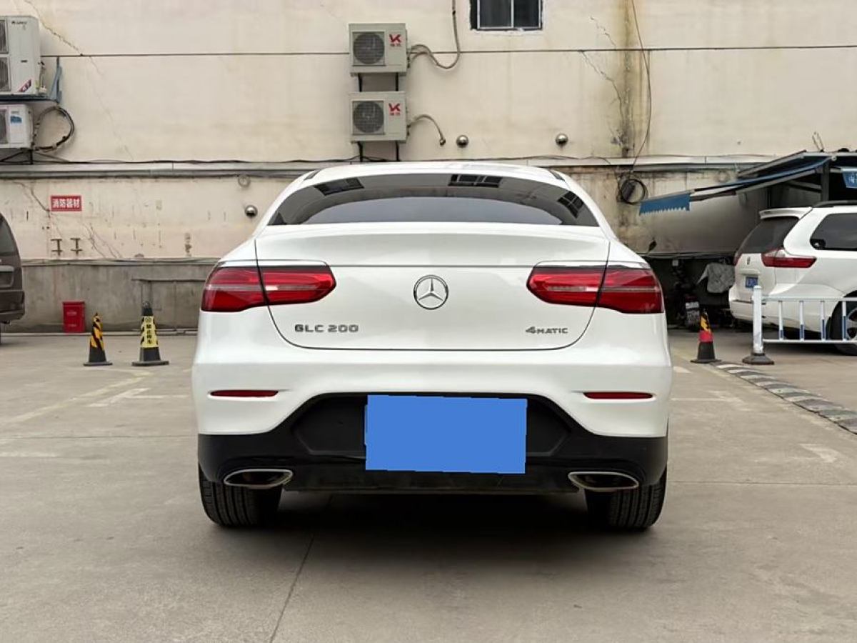 奔馳 奔馳GLC  2022款 改款 GLC 300 4MATIC 轎跑SUV圖片