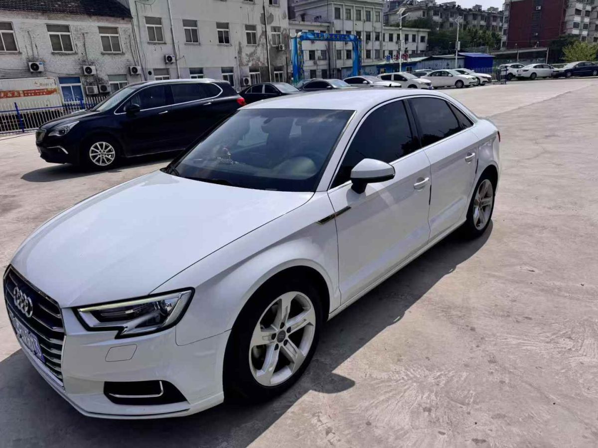奧迪 奧迪A3  2020款 Limousine 35 TFSI 進(jìn)取型圖片