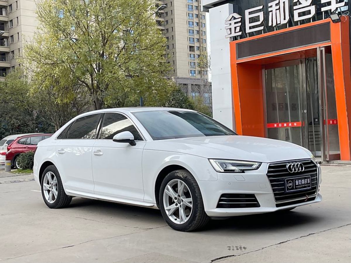 奧迪 奧迪A4L  2018款 30周年年型 40 TFSI 進(jìn)取型圖片