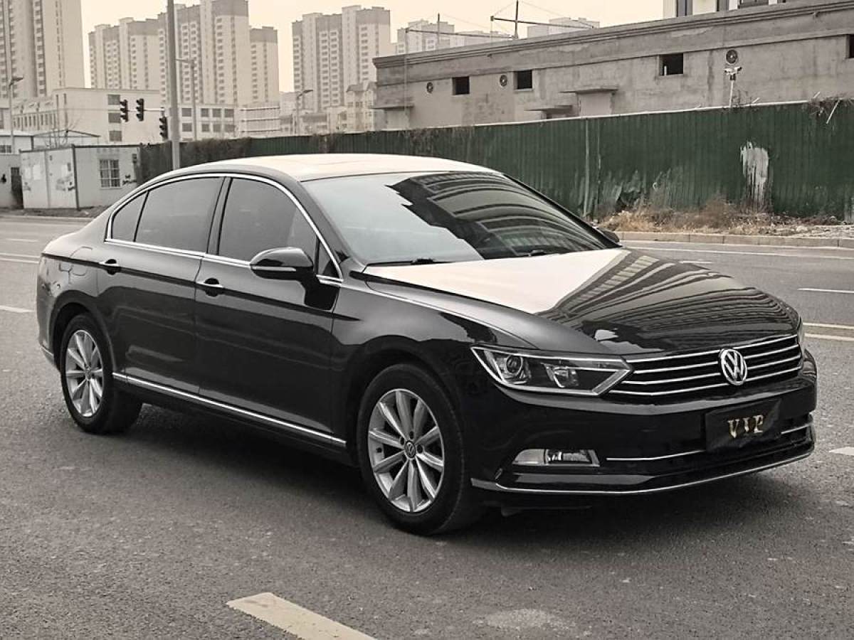 2017年5月大眾 邁騰  2017款 330TSI DSG 領(lǐng)先型