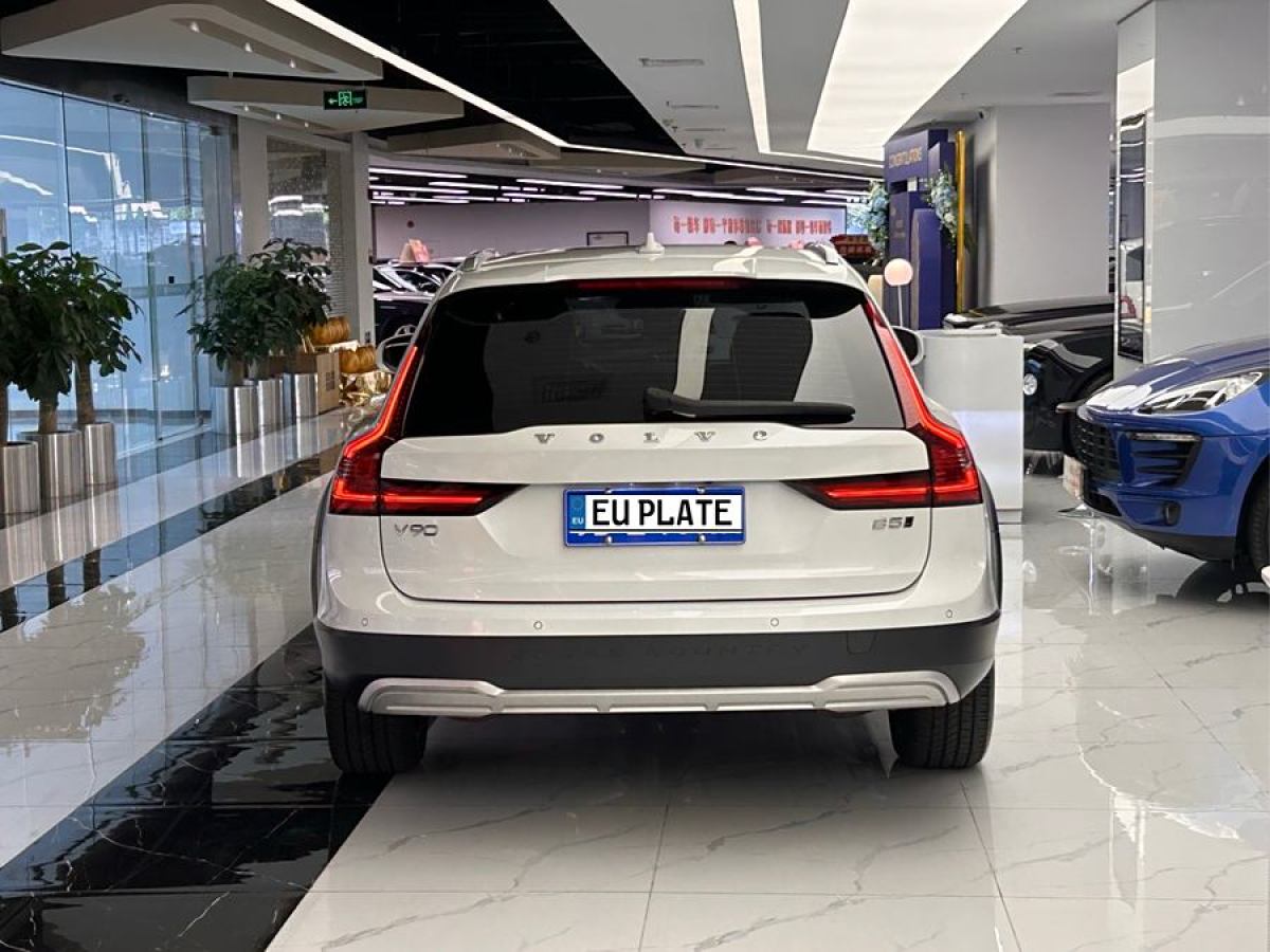 沃爾沃 V90  2024款 Cross Country B5 AWD 智尊版圖片