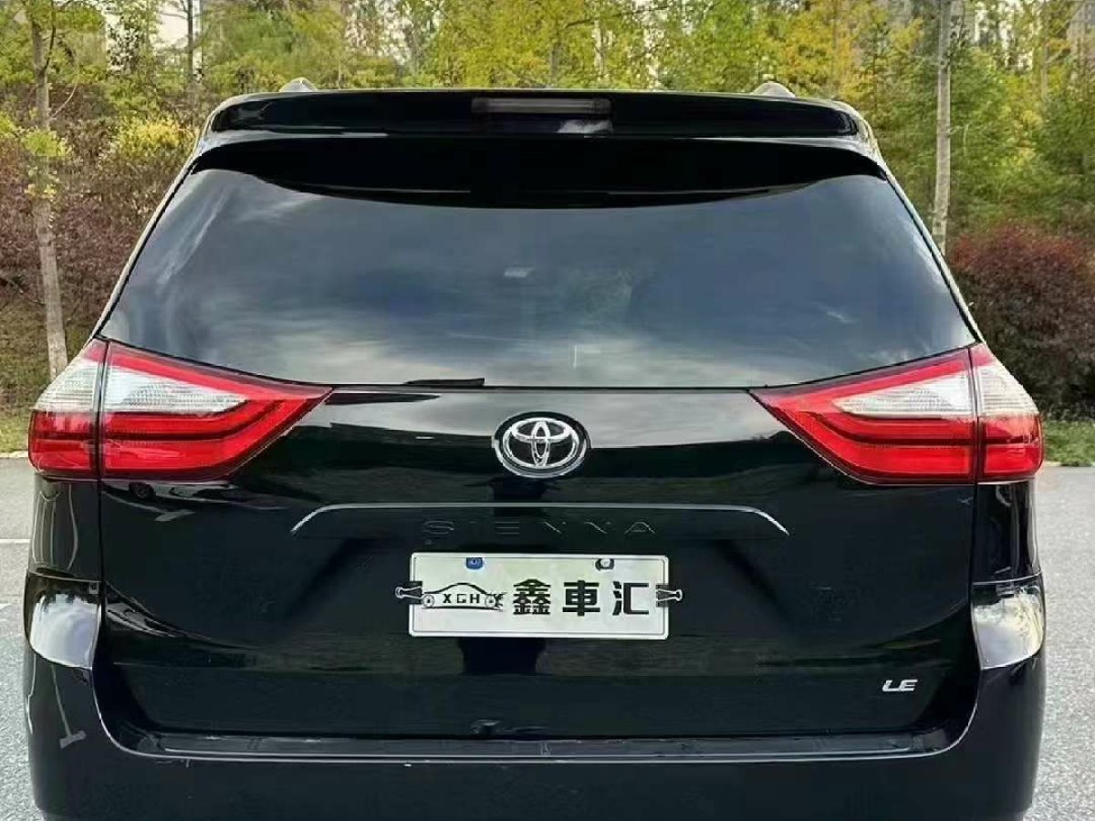 豐田 塞納  2015款 3.5 L 兩驅(qū)7座 美規(guī)版圖片