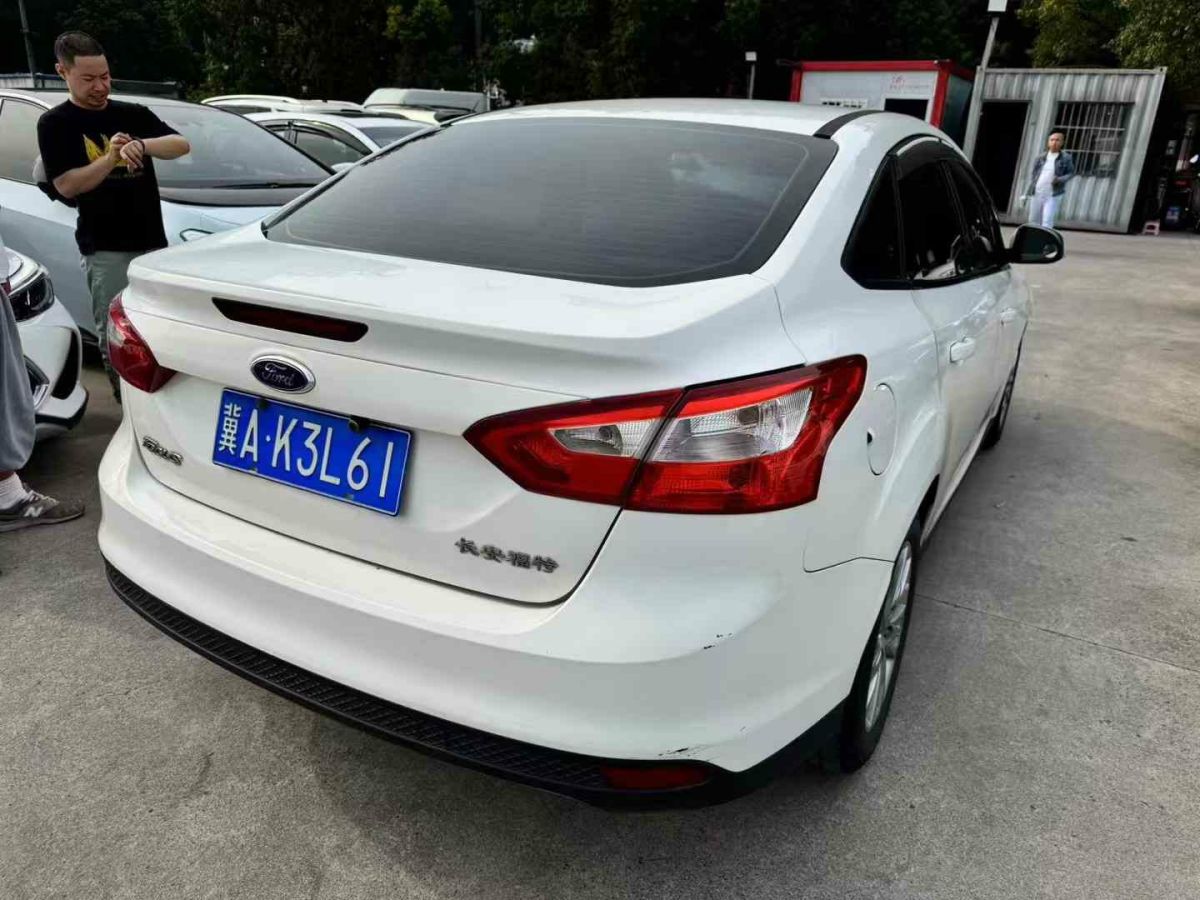 福特 ?？怂? 2015款 2.0T ST 標(biāo)準(zhǔn)版圖片