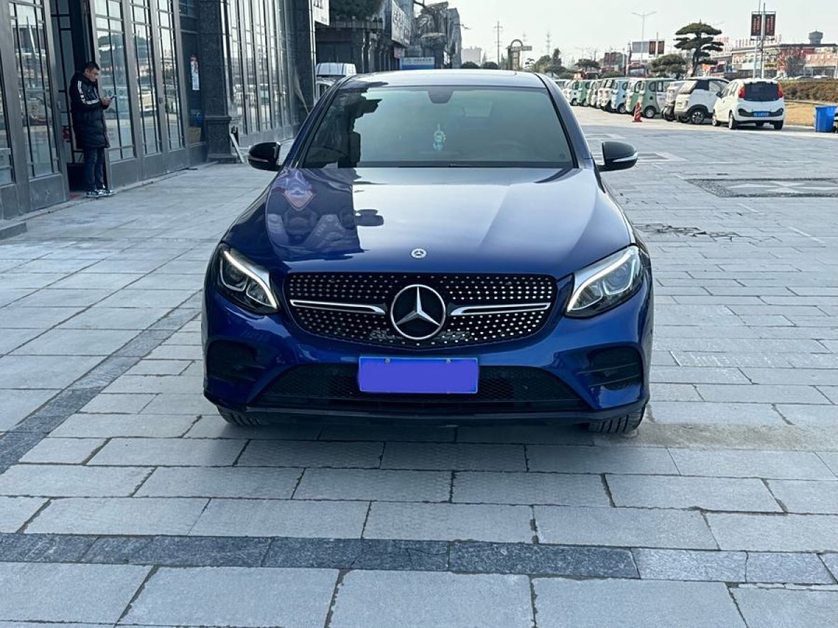 奔馳 奔馳GLC  2022款 改款 GLC 300 4MATIC 轎跑SUV圖片