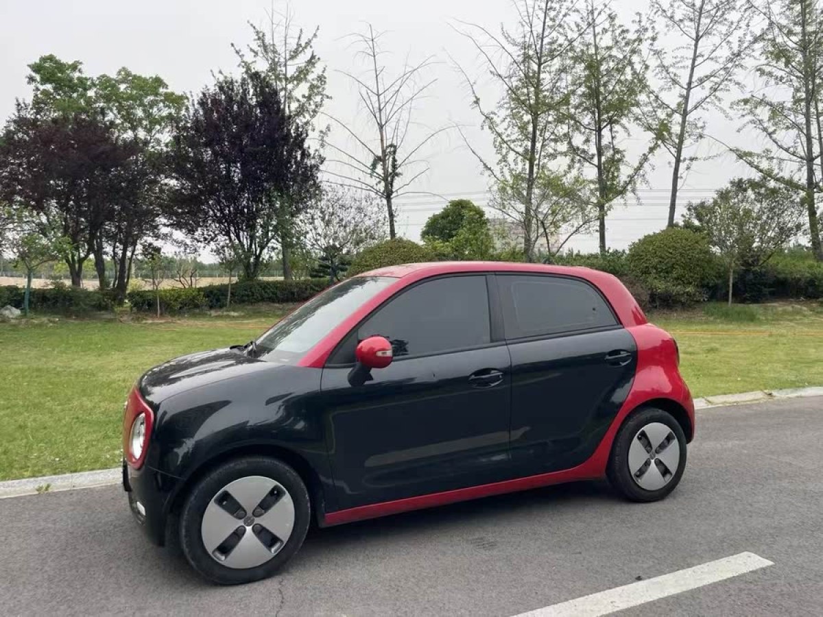 歐拉 歐拉黑貓  2022款 301km 基礎(chǔ)型圖片