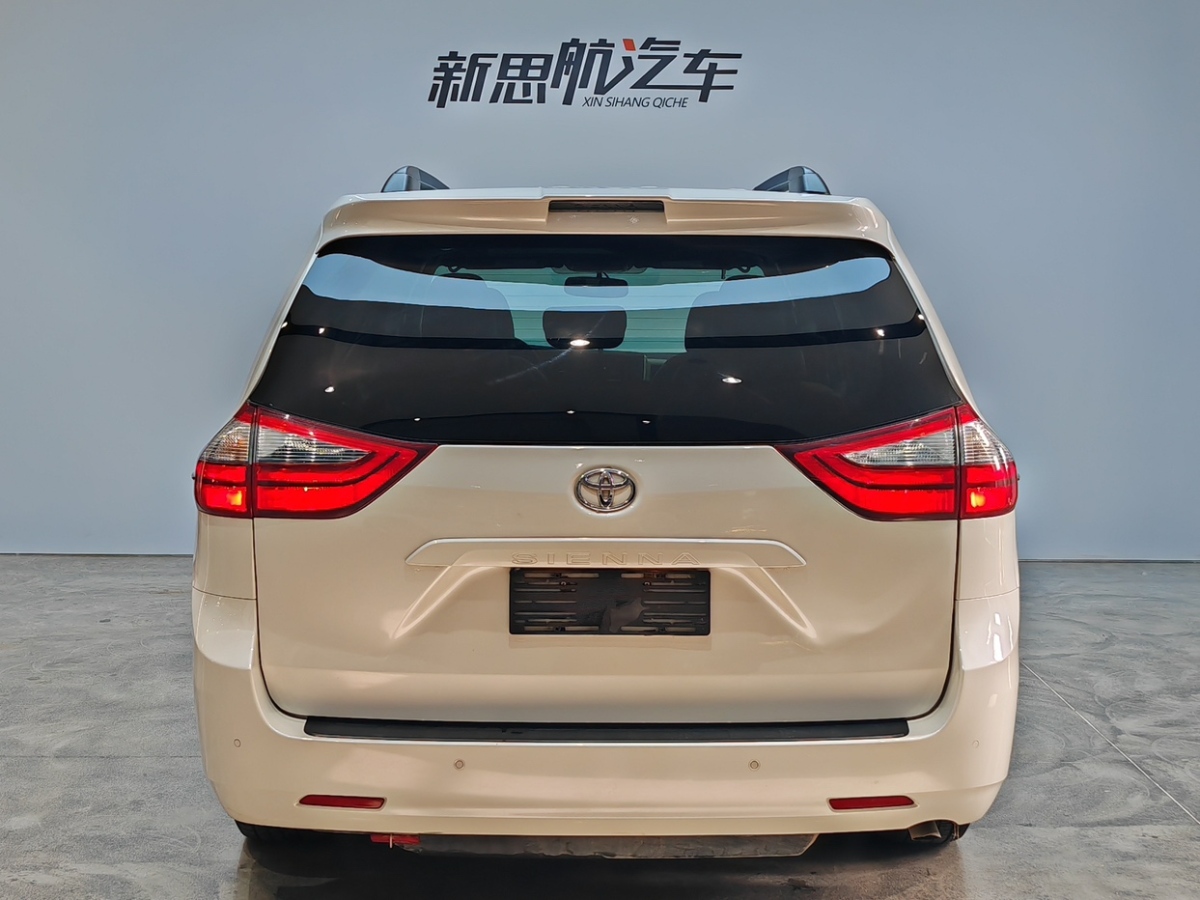 豐田 塞納  2015款 3.5L 兩驅(qū)LE圖片