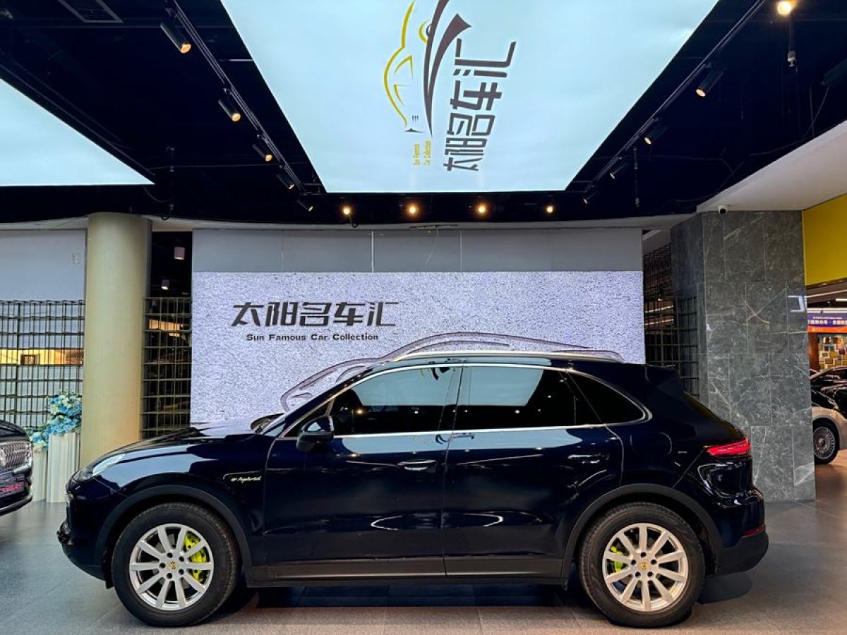 2020年10月保時捷 Cayenne新能源  2020款 Cayenne E-Hybrid 2.0T