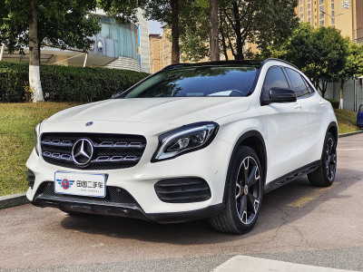 2019年4月 奔馳 奔馳GLA GLA 220 4MATIC 運(yùn)動(dòng)型圖片