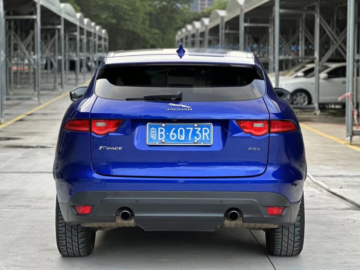 2017年10月捷豹 F-PACE  2018款 2.0T 兩驅(qū)都市尊享版