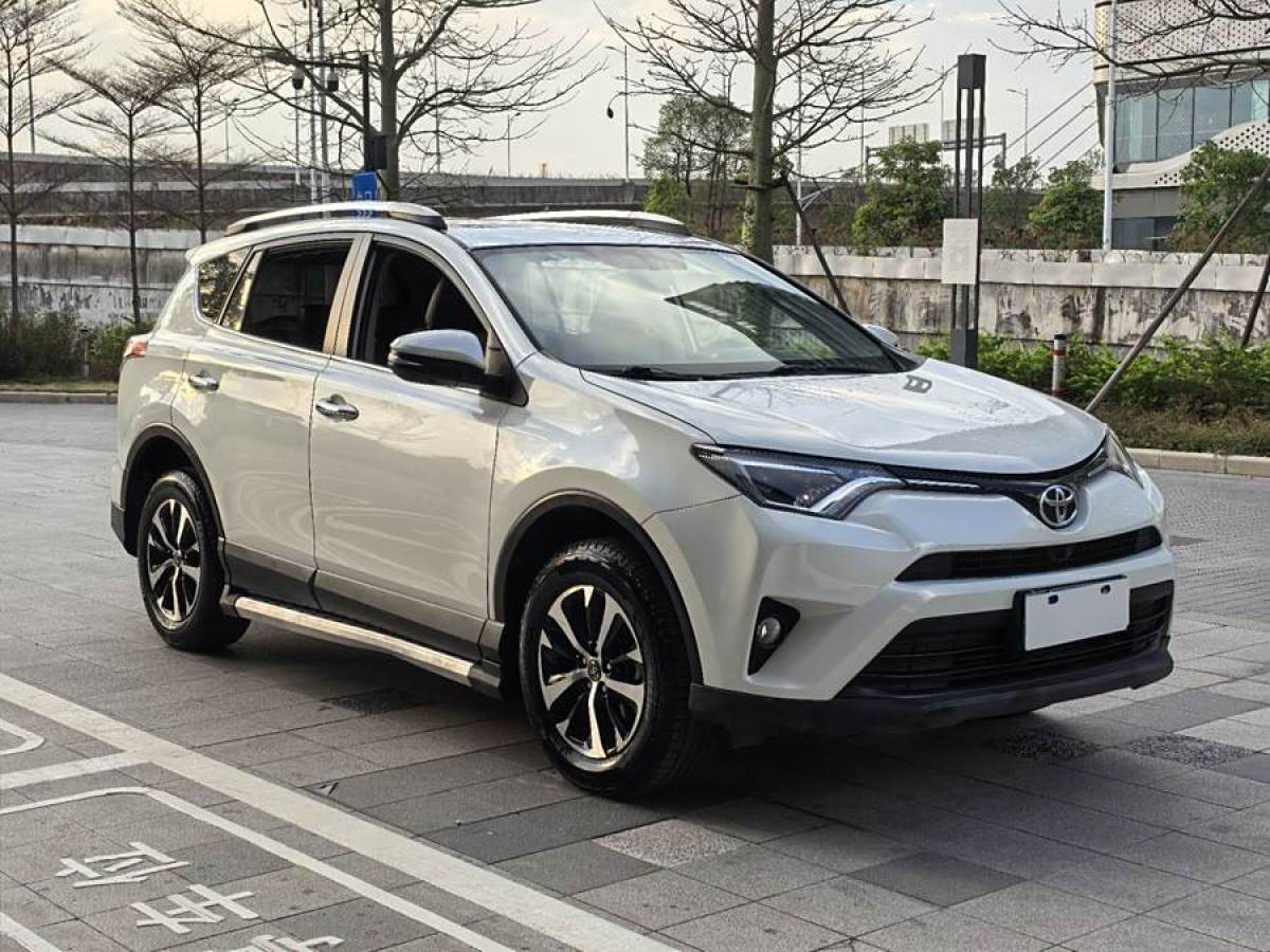 豐田 RAV4榮放  2016款 2.0L CVT兩驅(qū)風(fēng)尚版圖片