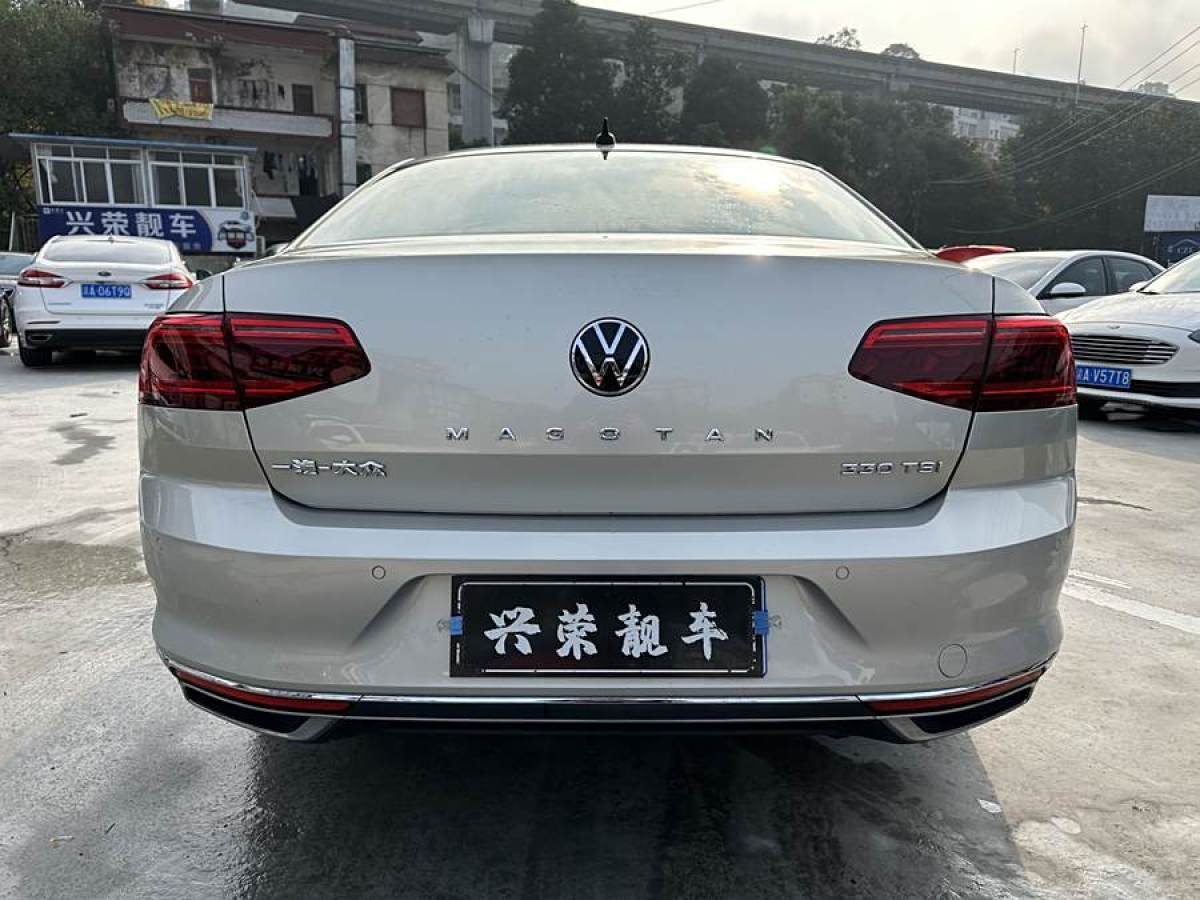 大眾 邁騰  2020款 330TSI DSG 領(lǐng)先型圖片