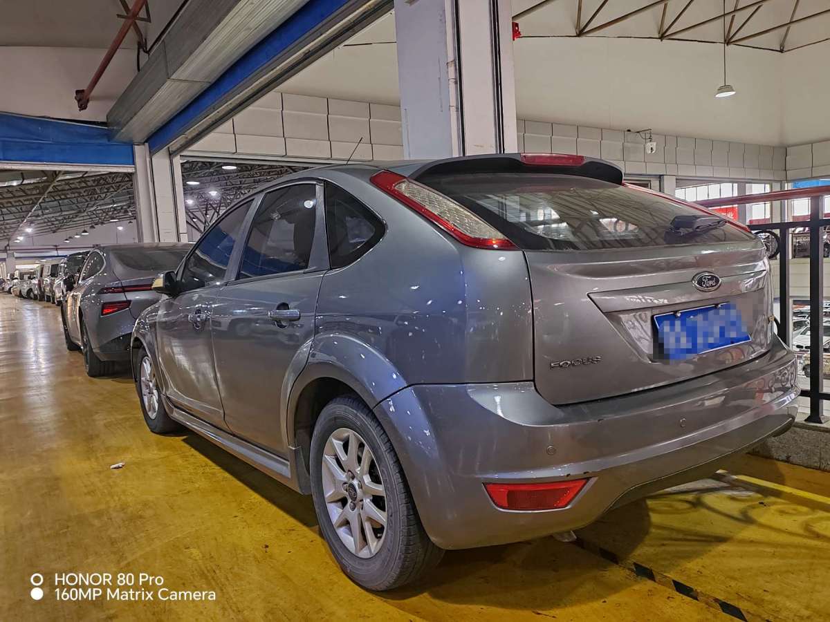 福特 ?？怂? 2011款 兩廂 1.8L 手動舒適型圖片