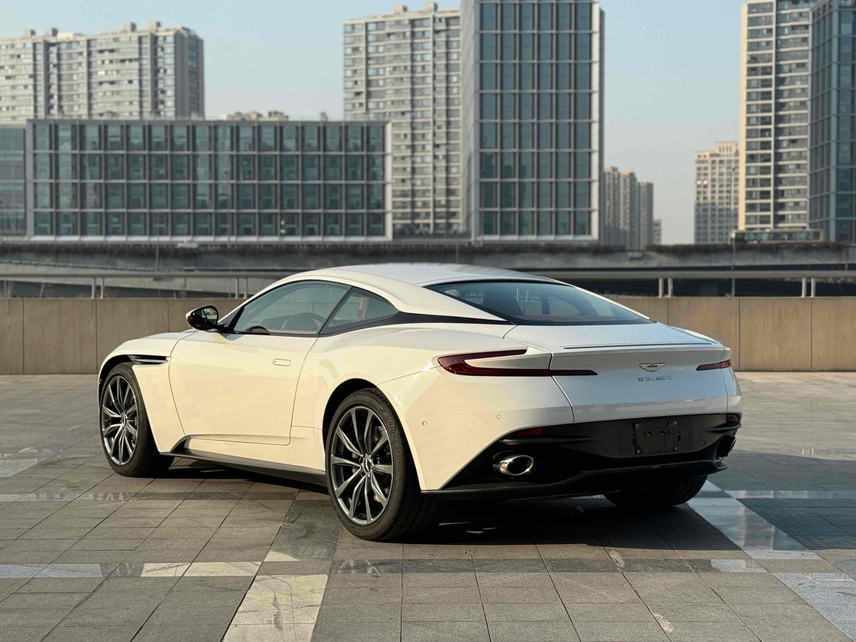 2021年1月阿斯頓·馬丁 阿斯頓?馬丁DB11  2019款 4.0T V8 Coupe