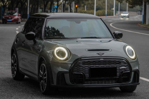 MINI MINI 2.0T COOPER S 赛车手