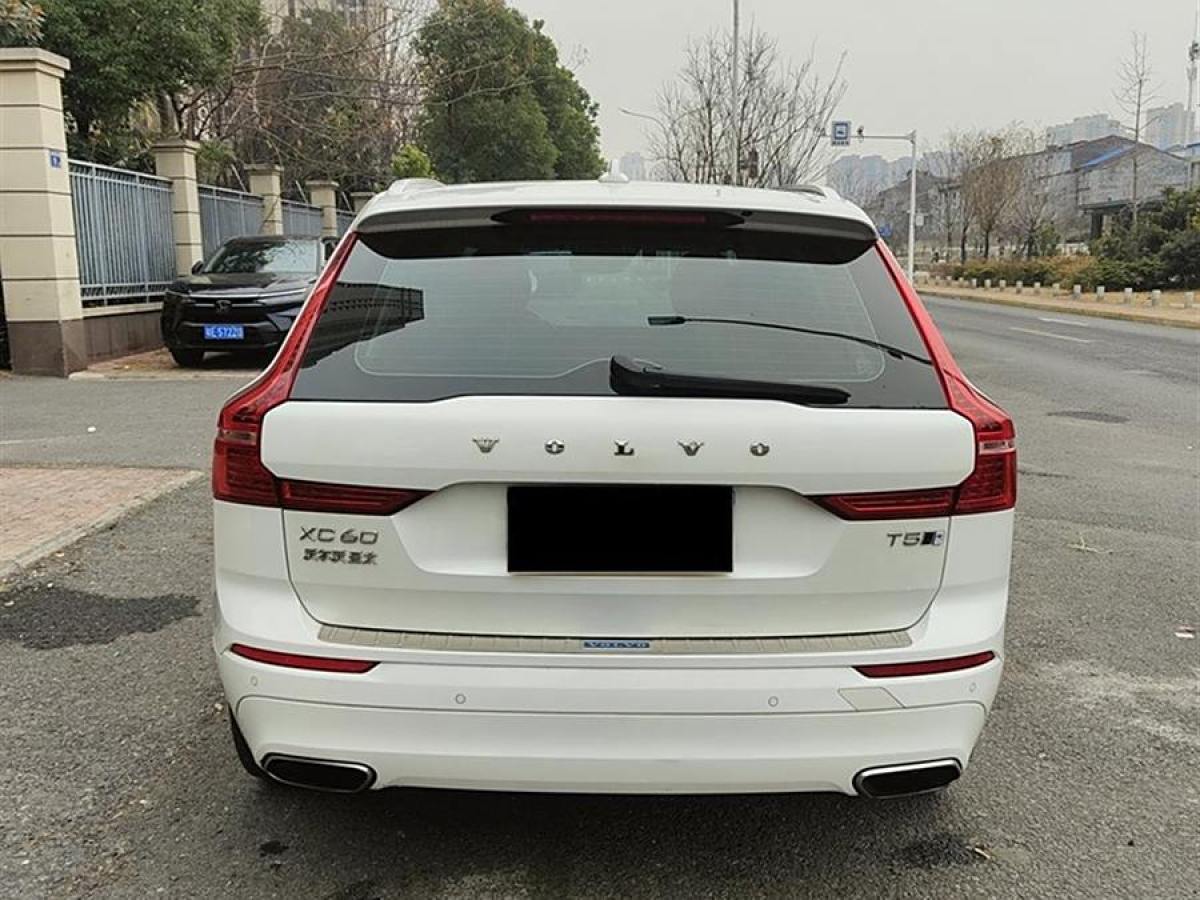 沃爾沃 XC60  2019款  T5 四驅(qū)智遠(yuǎn)版 國(guó)VI圖片