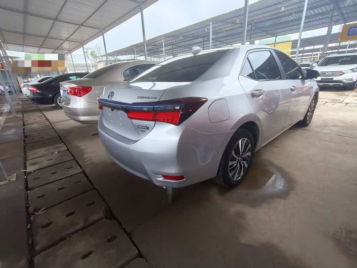 豐田 卡羅拉  2017款 改款雙擎 1.8L E-CVT領(lǐng)先版圖片