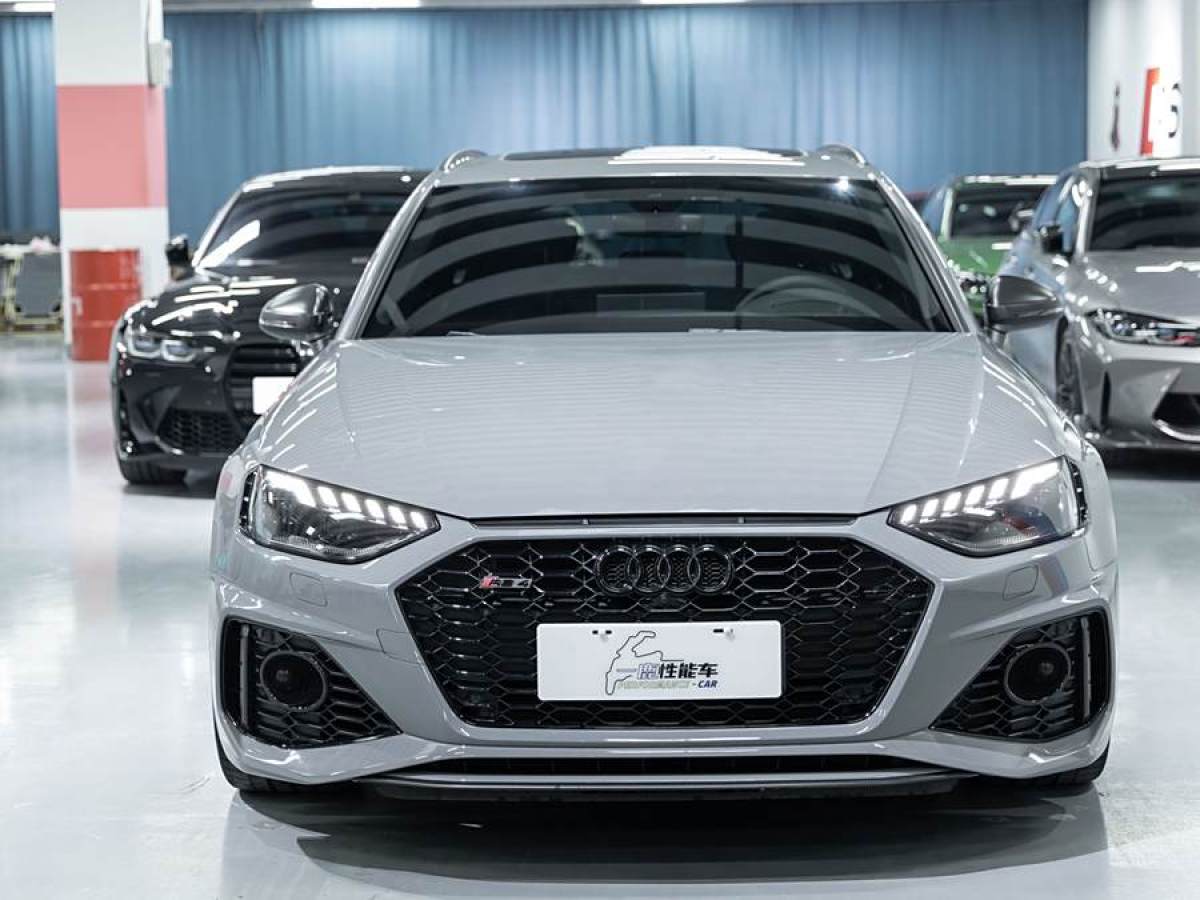 奧迪 奧迪RS 4  2023款 RS4 Avant 暗金版圖片