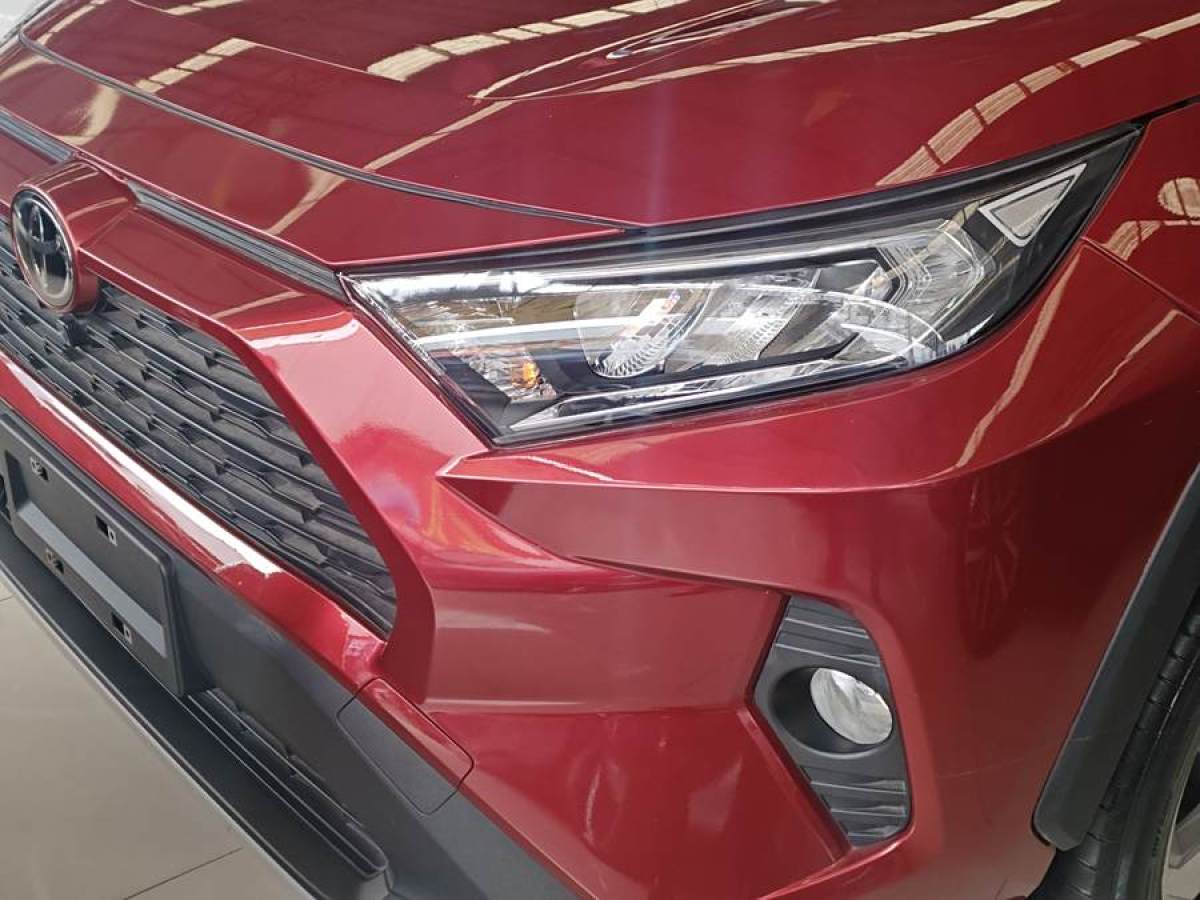 2020年1月豐田 RAV4榮放  2020款 2.0L CVT兩驅(qū)風尚版