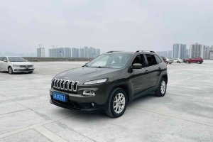 自由光 Jeep 2.4L 都市版