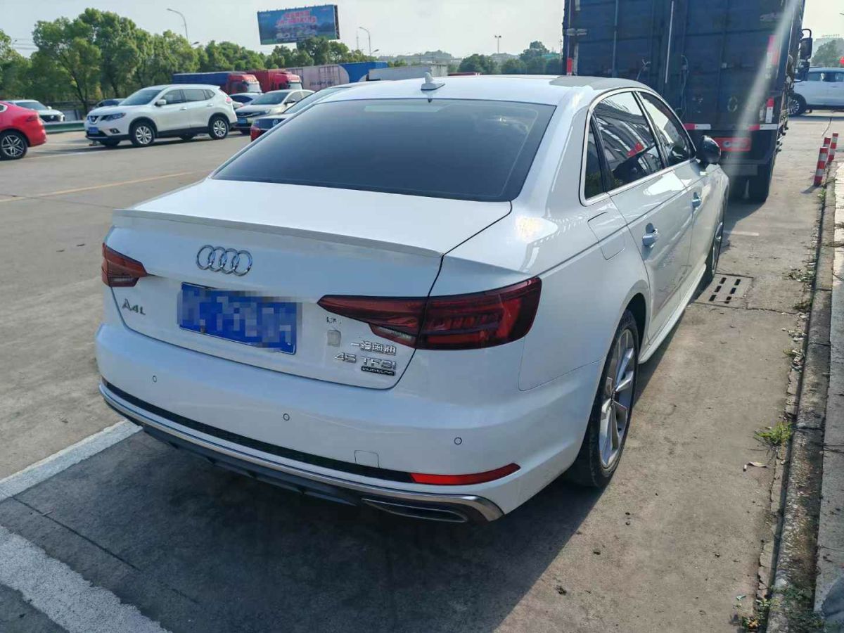 奧迪 奧迪A4L  2019款 35 TFSI 進取型 國V圖片