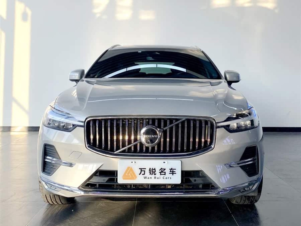 沃爾沃 XC60  2022款 B5 四驅(qū)智雅豪華版圖片